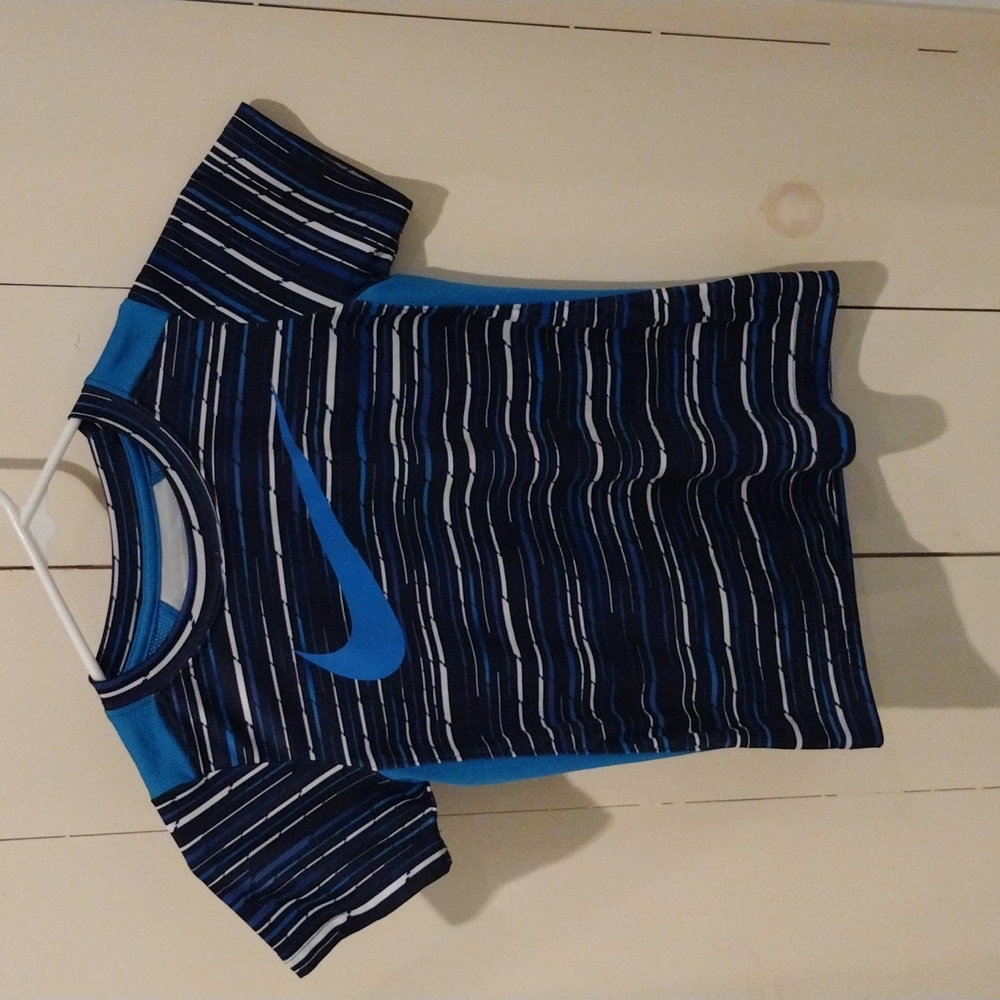 Nike Dri-fit 7 boys small shirt